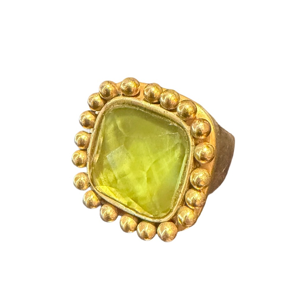 Vaubel Elegant Gold and Green Gemstone Cocktail Ring